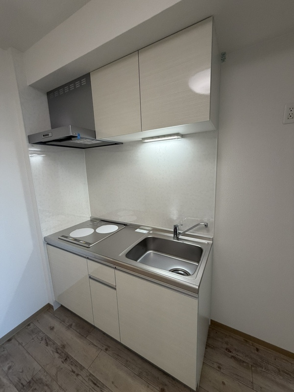ARCA桂川のキッチン|同型参考写真　システムキッチン採用。料理がしやすい2口コンロのシステム仕様