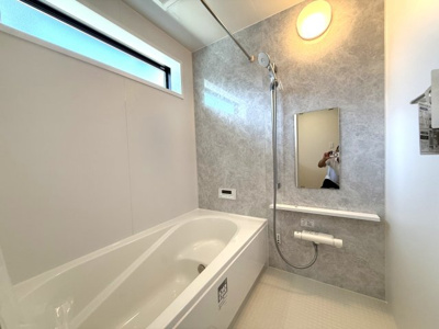 【浴室】 | 【仲介手数料２７０万円が無料！】■太陽光発電＋蓄電池■住宅性能評価６項目で最高評価■ＺＥＨ水準