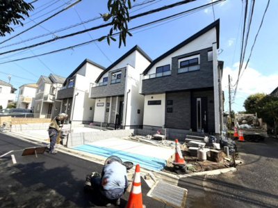 【外観】 | 【仲介手数料２７０万円が無料！】■太陽光発電＋蓄電池■住宅性能評価６項目で最高評価■ＺＥＨ水準 | 【諸費用万円２７０ＯＦＦ！】
決算特別キャンペーン！
家計応援サービスの限界に挑戦中！
■高台
■住宅性能評価６項目で最高評価
■太陽光発電＋蓄電池
■ＺＥＨ住宅
■２ｍくらいの南庭
■４ＬＤＫ