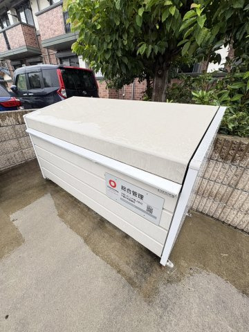 カルム都の駐車場