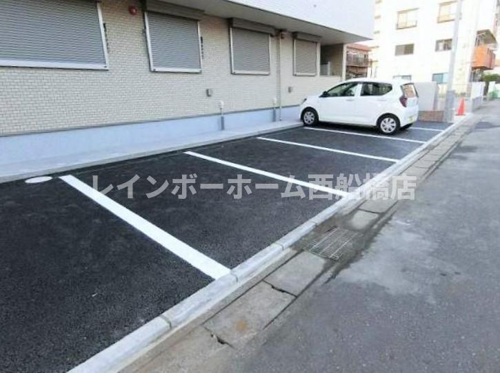 サンシャインみのり台の駐車場
