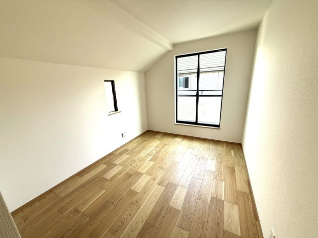 【洋室】 | 【仲介手数料２７０万円が無料！】■太陽光発電＋蓄電池■住宅性能評価６項目で最高評価■ＺＥＨ水準