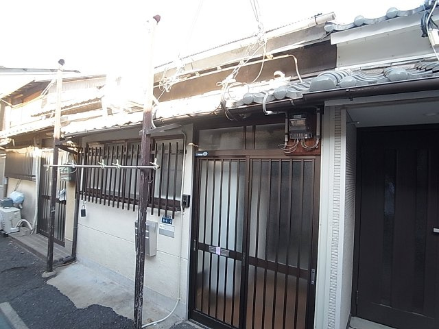 神戸市長田区東尻池町７丁目の一戸建ての外観|閑静な住宅街の貸家物件です