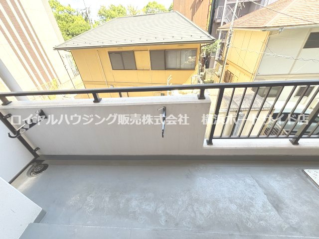 【バルコニー】