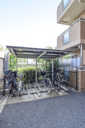 グローリオ板橋本町パークサイドの駐輪場