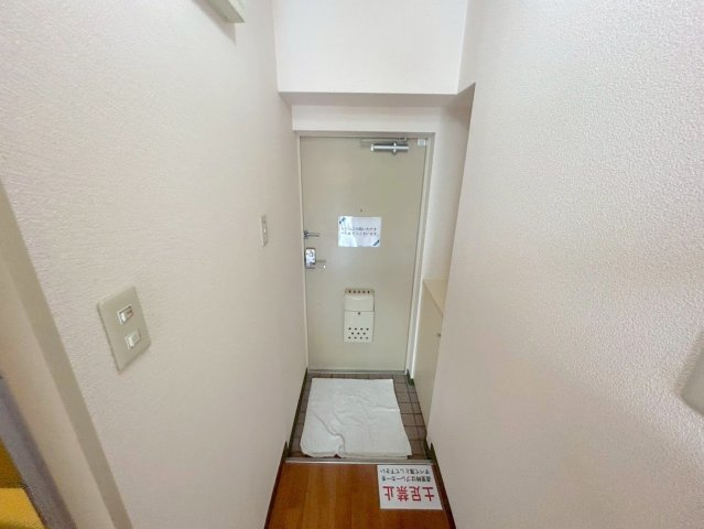 瑞光グランドハイツ北の玄関