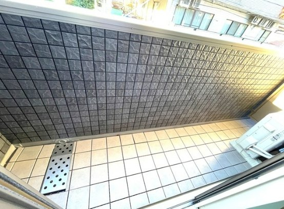 ビューノ小竹向原のバルコニー