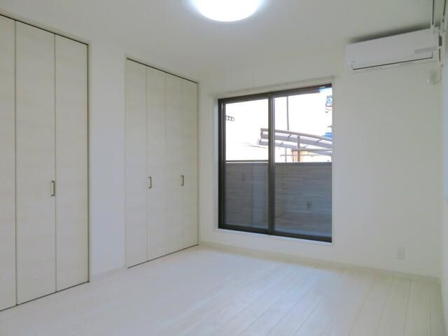 フローリッシュ大久保Ⅱの寝室