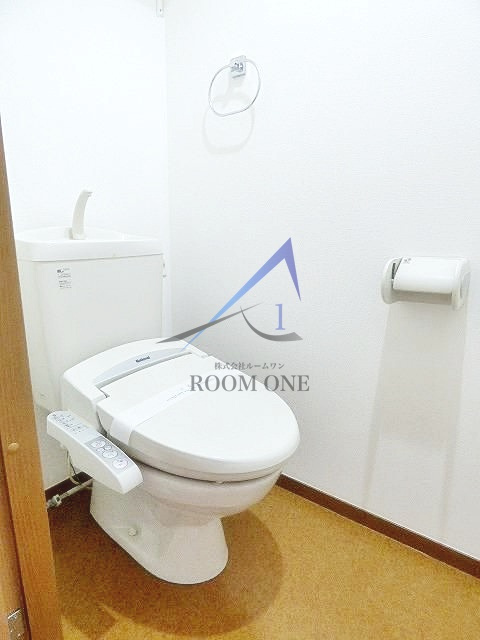 オモテ・ワタナベのトイレ|トイレです。