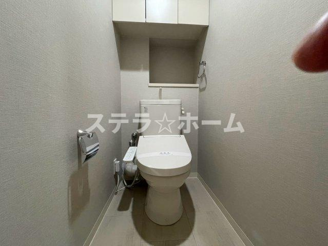 ルネ千里中央 ザ・ローズガーデンのトイレ|コンパクトで使いやすいトイレです