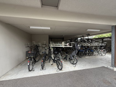 【庭】 | プレミアコンフォート高井戸