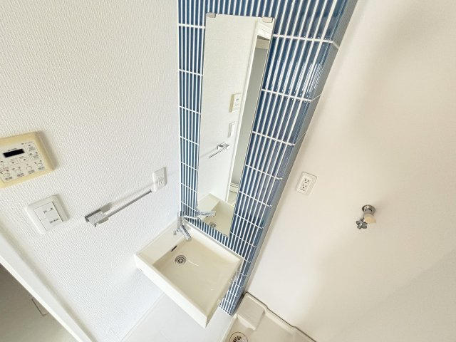 フロンティアゲート淀川の独立洗面台