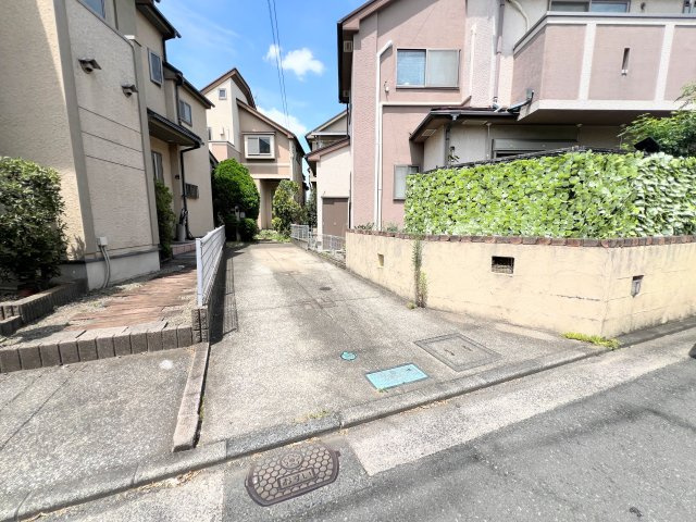 立川市一番町1丁目　中古戸建の駐車場