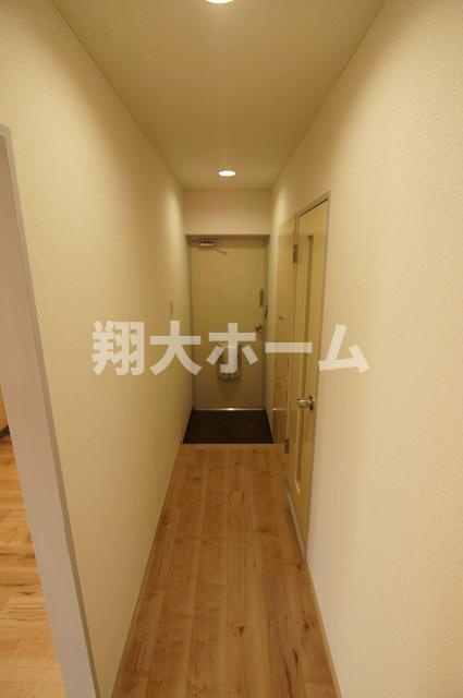 アゼリアガーデンの玄関