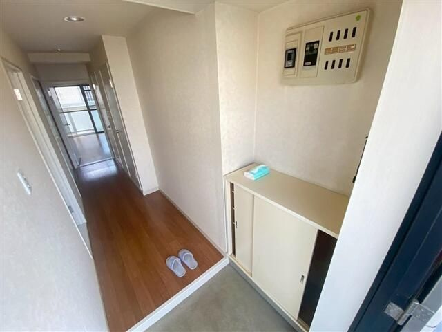 マンション豊四季の玄関|ゆったりとした玄関です