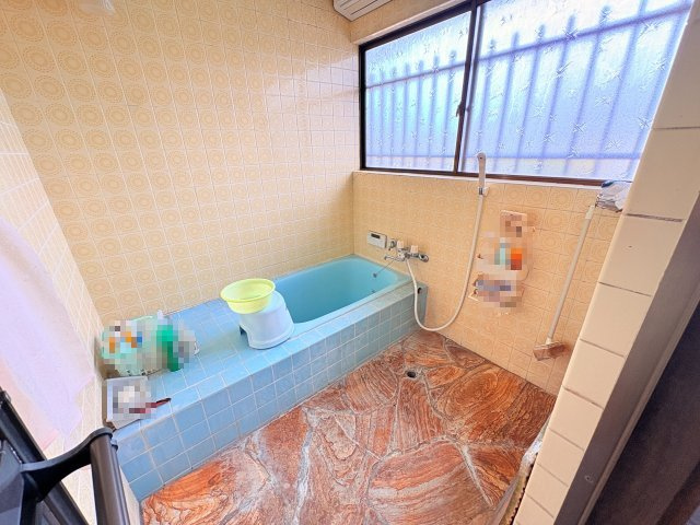 豊後高田市美和　敷地330坪以上　7LDKの浴室