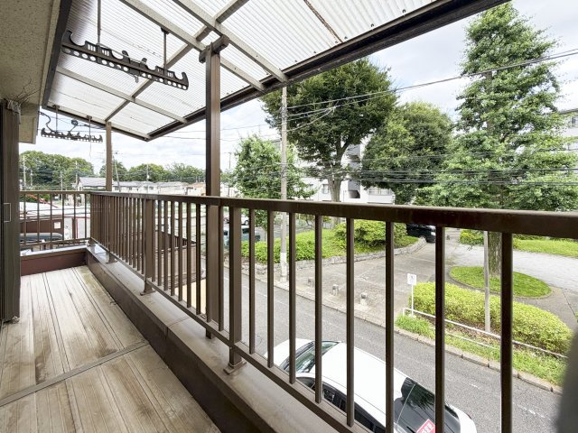 羽村市富士見平２丁目　中古戸建のバルコニー