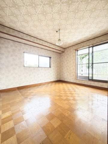 羽村市富士見平２丁目　中古戸建の洋室