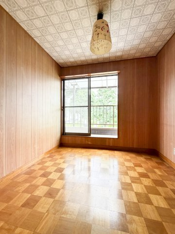 羽村市富士見平２丁目　中古戸建の洋室