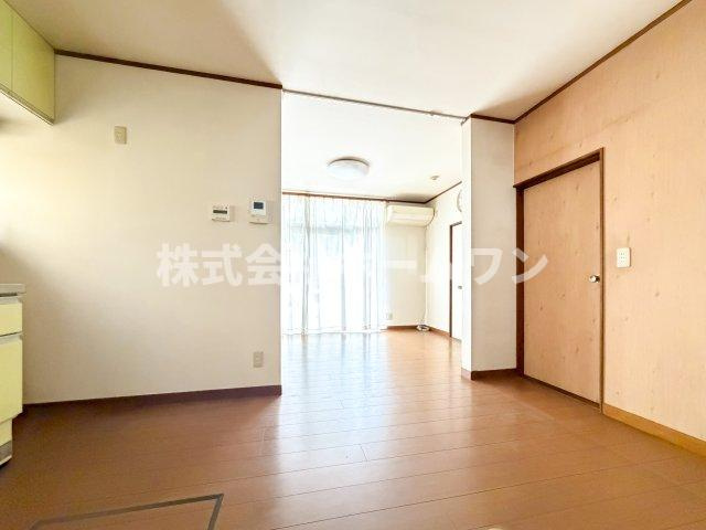 羽村市富士見平1丁目　中古戸建の居間・リビング
