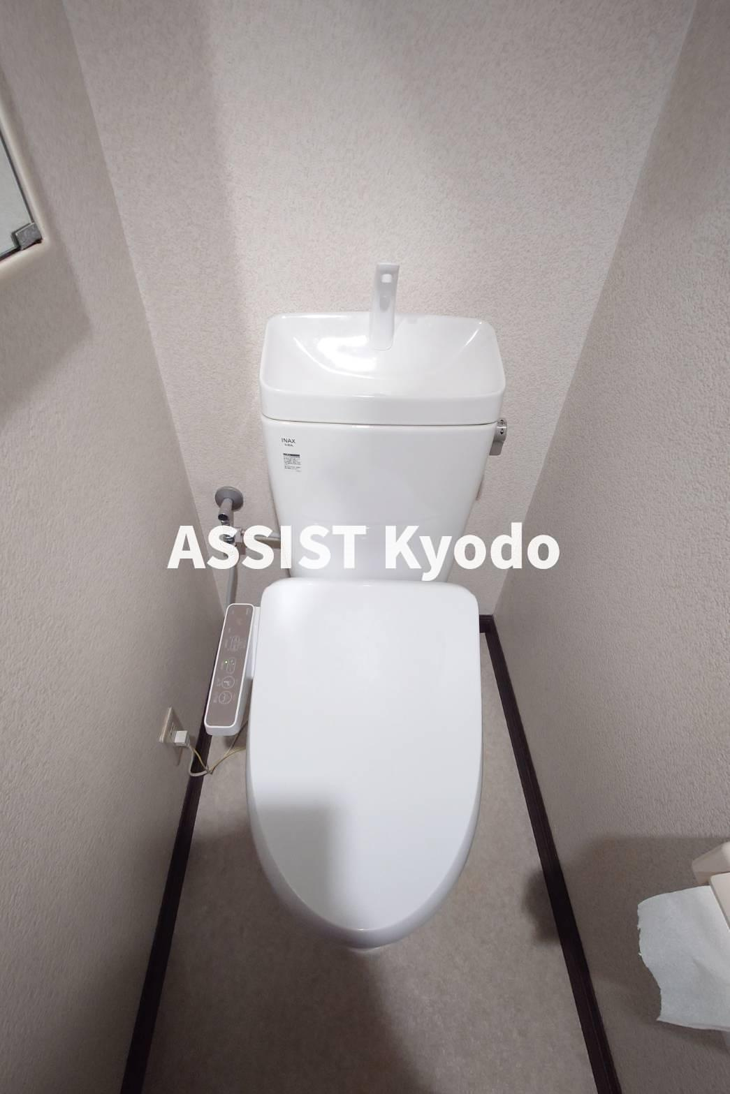 世田谷区船橋４丁目の一戸建てのトイレ