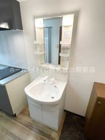 東大阪市高井田本通７丁目の賃貸マンションの独立洗面台