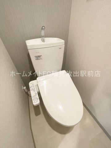 大阪市城東区中浜２丁目の賃貸マンションのトイレ