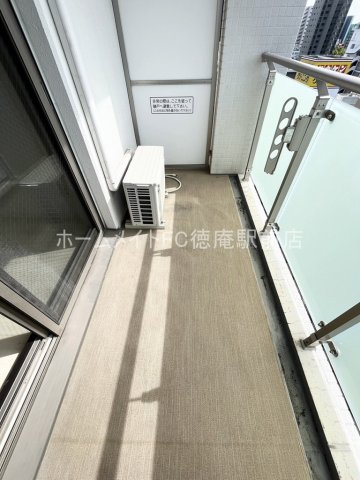 大阪市鶴見区鶴見４丁目の賃貸マンションのバルコニー