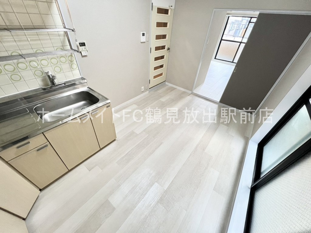 大阪市鶴見区今津北４丁目の賃貸マンションの居間・リビング