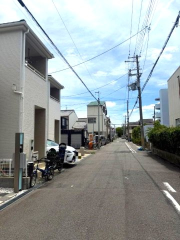 崇徳院2丁目の前面道路含む現地写真