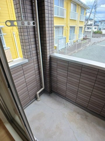 アニメート　小山のバルコニー|暖かな日差しのふりそそぐバルコニー