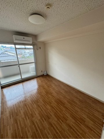 マンションセラヴィの寝室|※別号室参考写真です