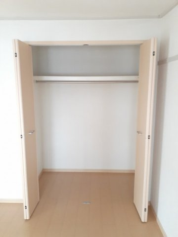 レジデンスササハラの収納|こまごまとしたものを収納できそうですね