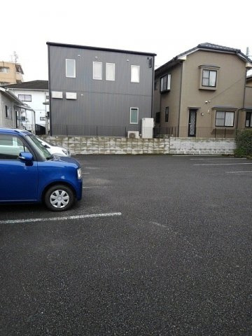 ＡｌｆＡ２０００　Ａの駐車場|駐車場に車を止められます