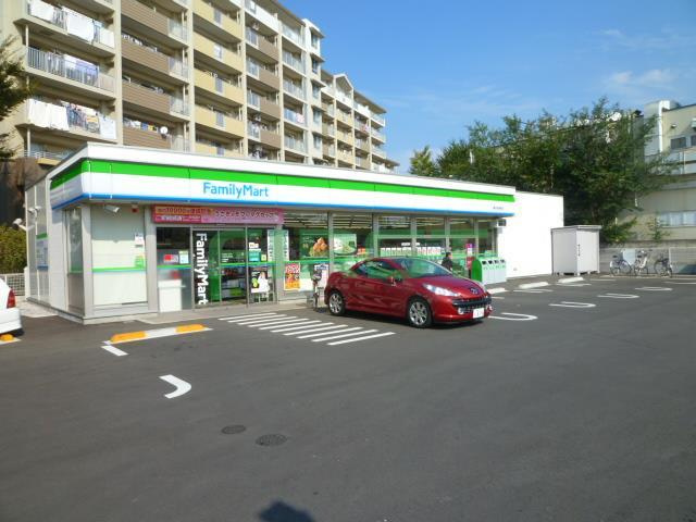 メゾン　ド　レスポワールのその他|ファミリーマート三鷹台団地南店