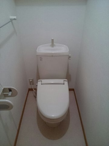 エンブレイスミドルのトイレ|清潔感のあるトイレです