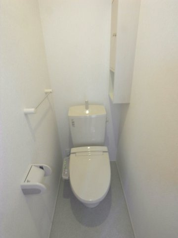 ＮｏｂｌｅＰｅａｃｈ弐番館のトイレ|清潔感のあるトイレです