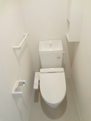 サンシャインコテージⅡ　Ａのトイレ|コンパクトで使いやすいトイレです