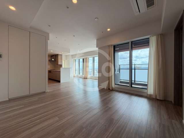 プラウドタワー梅田豊崎　豊崎小学校区の居間・リビング|プラウドタワー梅田豊崎　リビング