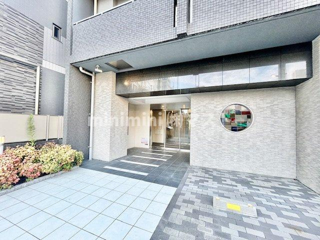 大阪市西区南堀江４丁目の賃貸マンションのエントランス