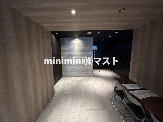 大阪市西区京町堀２丁目の賃貸マンションのロビー