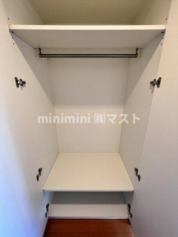大阪市港区市岡元町２丁目の賃貸マンションの収納
