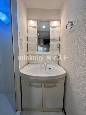 大阪市港区市岡元町２丁目の賃貸マンションの洗面所