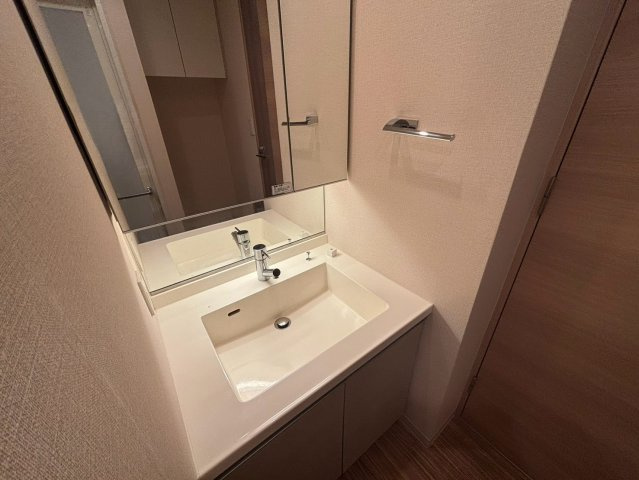 【独立洗面台】