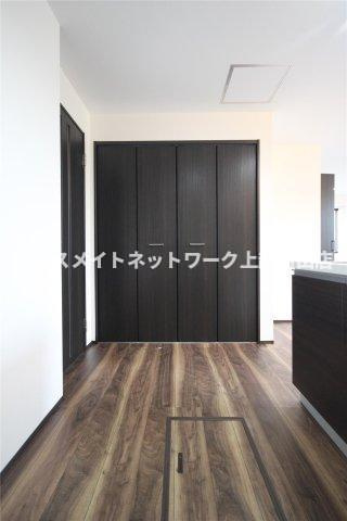 ユーソニアン上越・御殿山Ａのキッチン|クローゼット（参考同型タイプの室内写真）