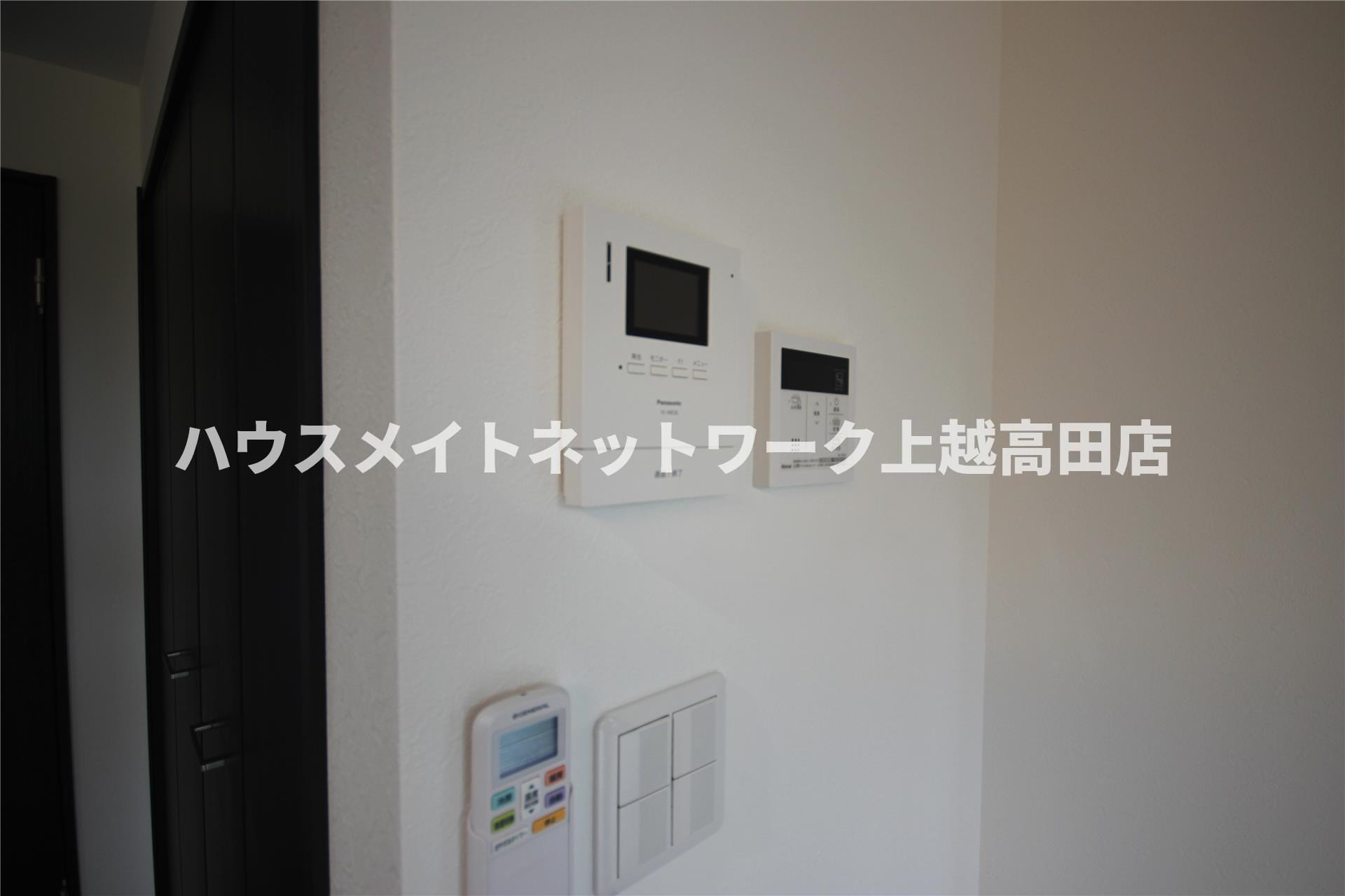 ユーソニアン上越・御殿山Ａのセキュリティ|モニターホン（参考同型タイプの室内写真）