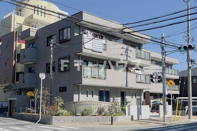 セレッソプラーサの外観