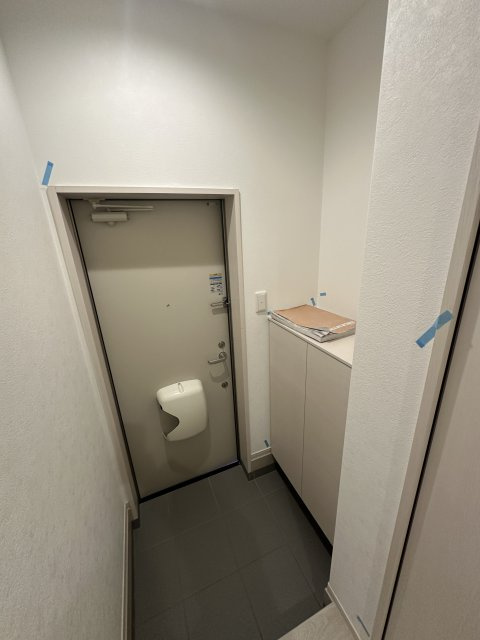 西宮市広田町のアパートの玄関