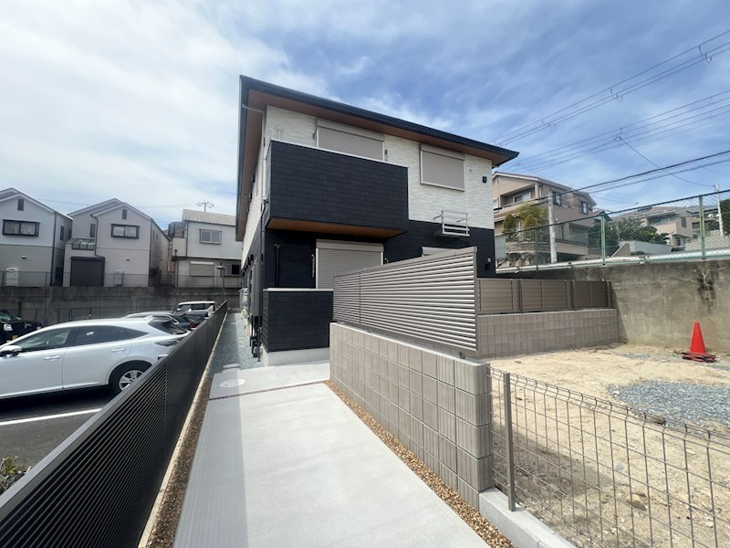西宮市広田町のアパートの外観