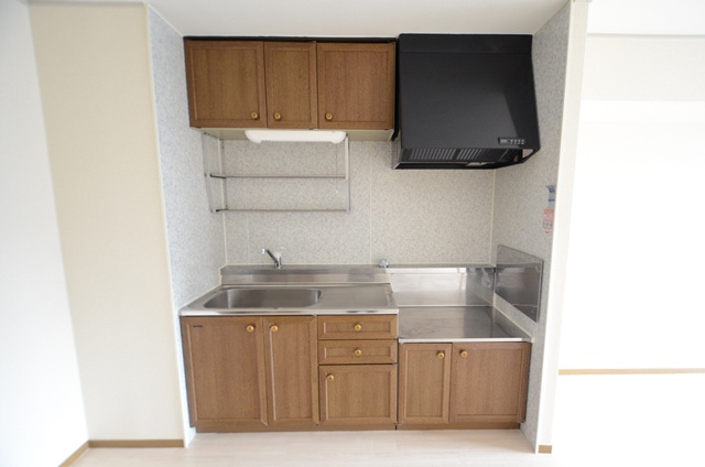 西宮市分銅町の賃貸マンションのキッチン